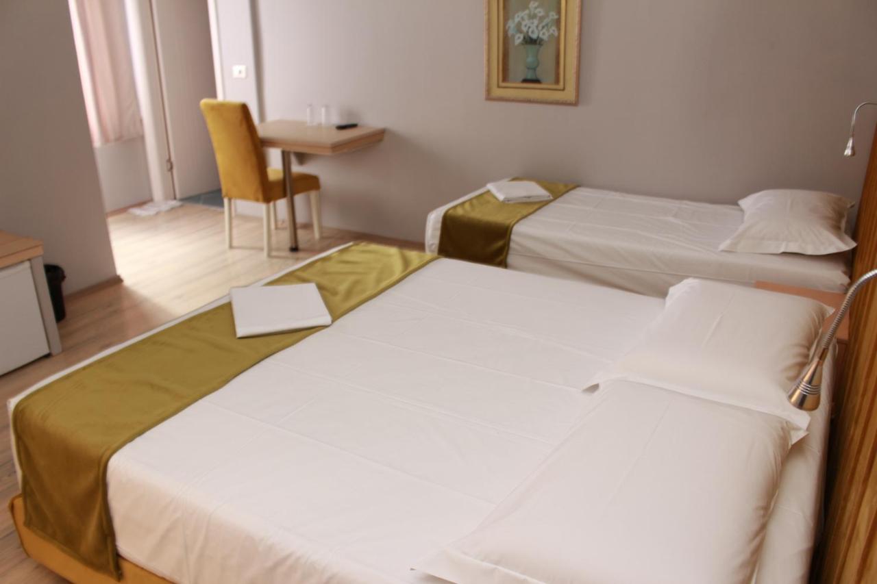 Theranda Boutique Hotel Tirana Zewnętrze zdjęcie