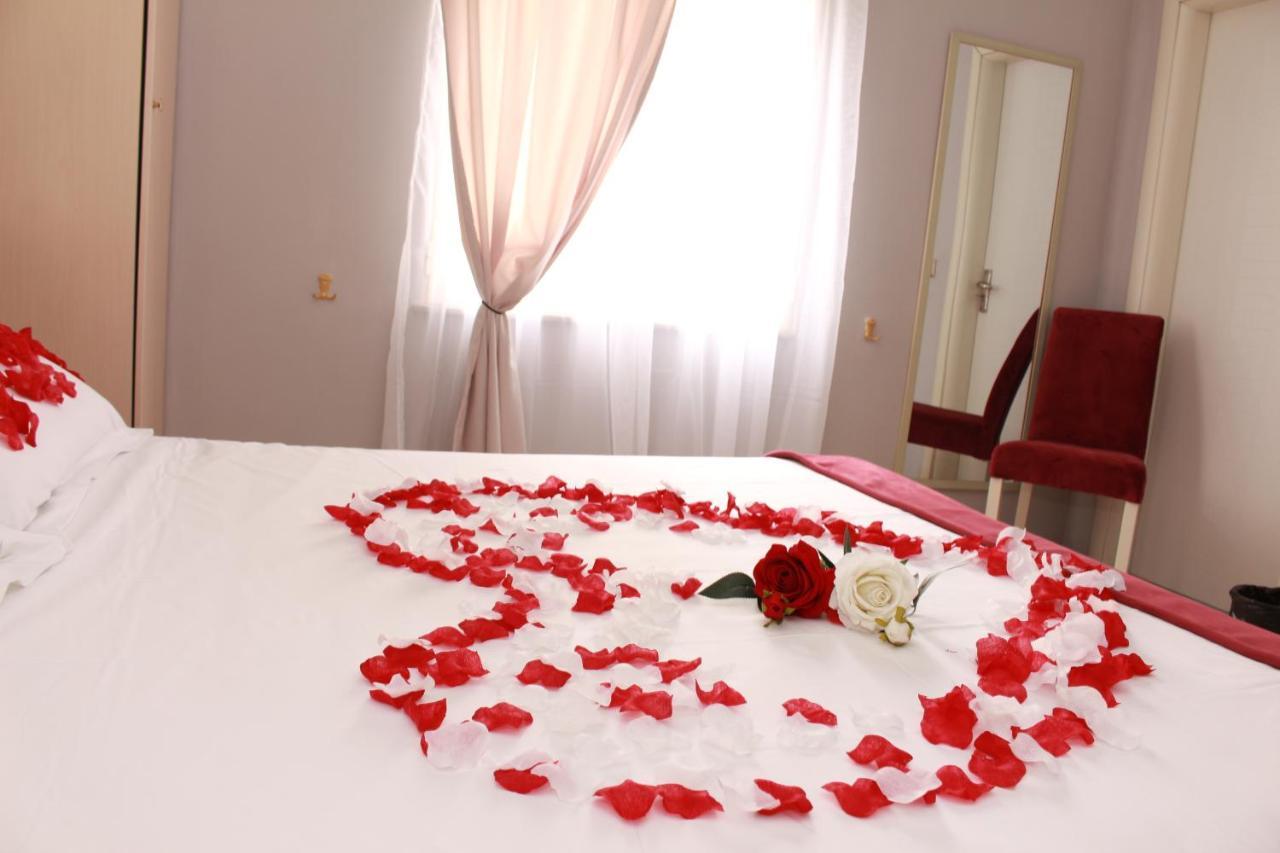 Theranda Boutique Hotel Tirana Zewnętrze zdjęcie