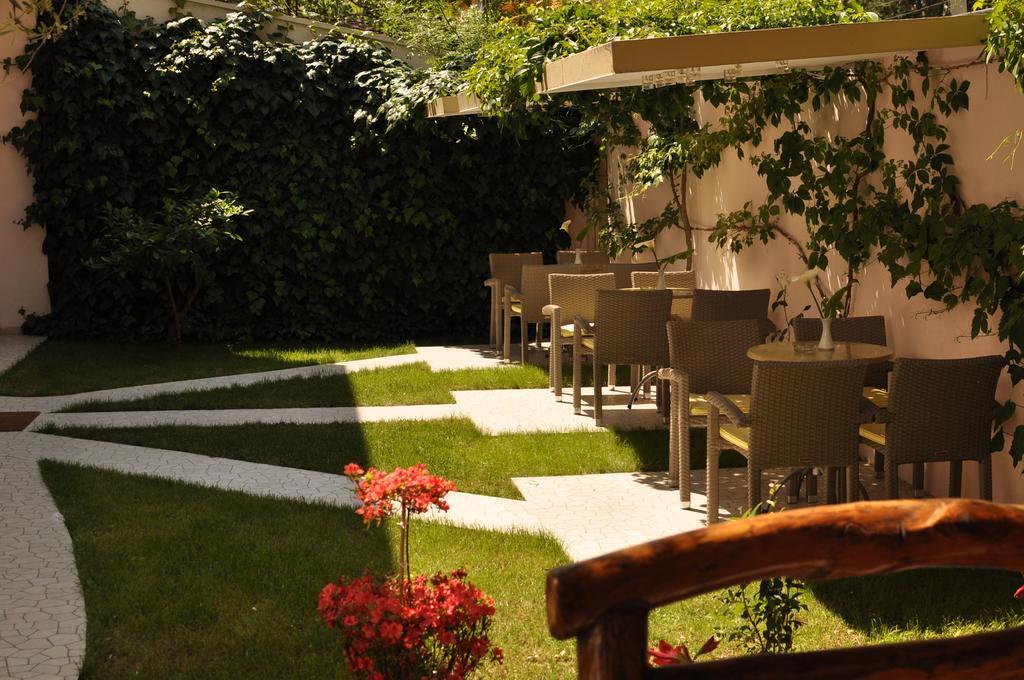 Theranda Boutique Hotel Tirana Zewnętrze zdjęcie