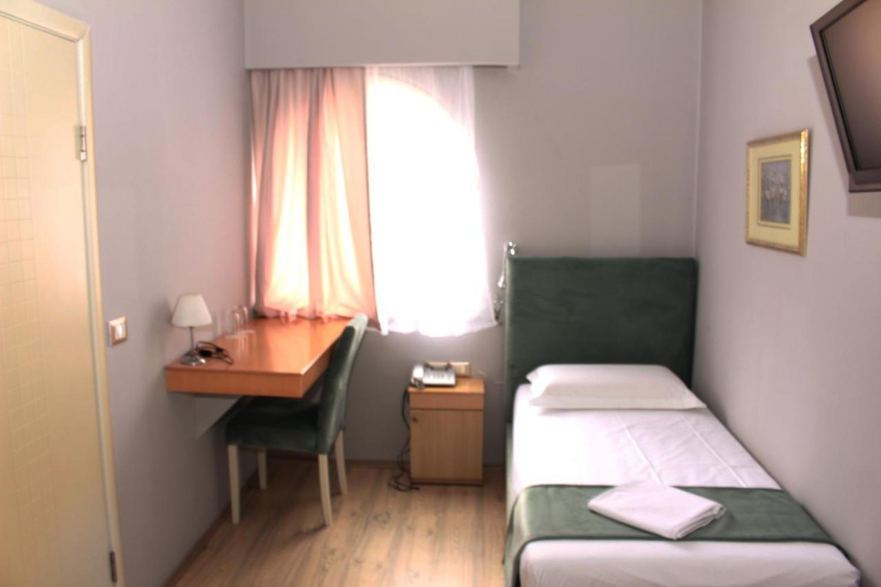 Theranda Boutique Hotel Tirana Zewnętrze zdjęcie