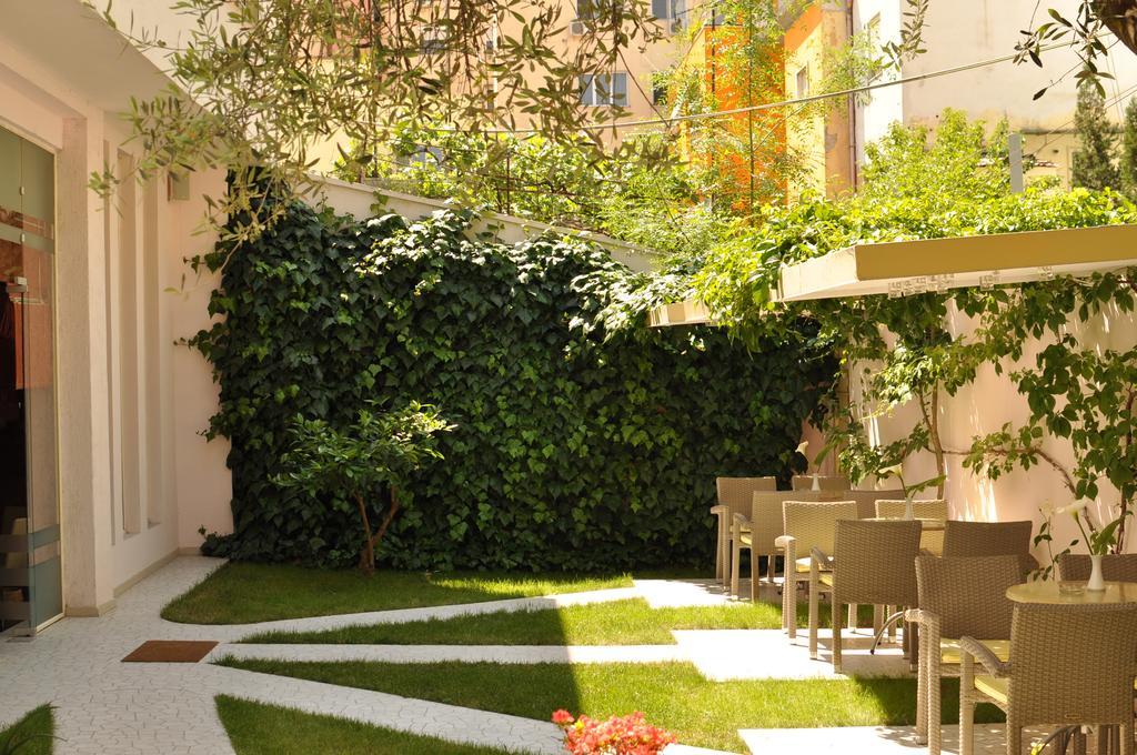 Theranda Boutique Hotel Tirana Zewnętrze zdjęcie